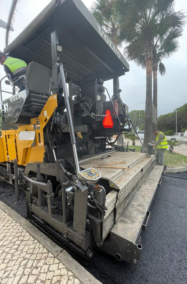 Volvo ABG 8820B - Asfaldilaotur: pilt 4 Volvo ABG 8820B - Asfaldilaotur: pilt 4