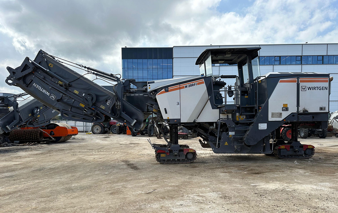 Wirtgen W 200 Fi - Külmhöövel: pilt 1 Wirtgen W 200 Fi - Külmhöövel: pilt 1