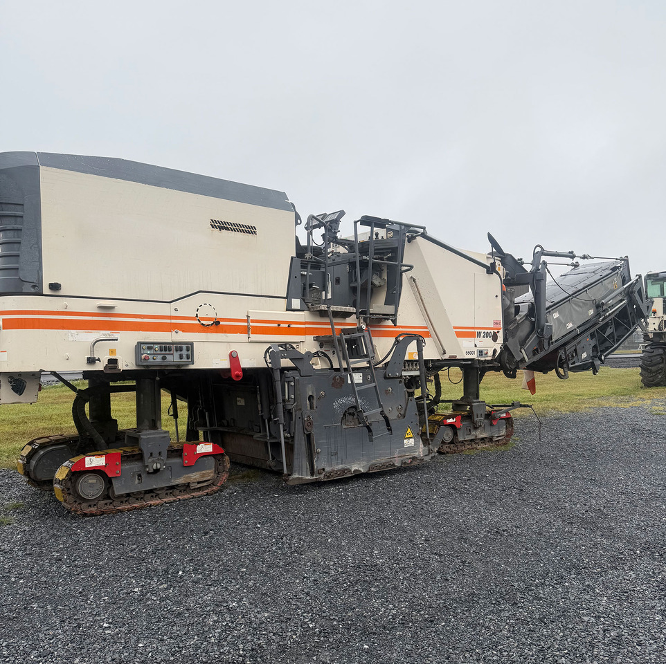 Wirtgen W 200 I - Külmhöövel: pilt 2 Wirtgen W 200 I - Külmhöövel: pilt 2