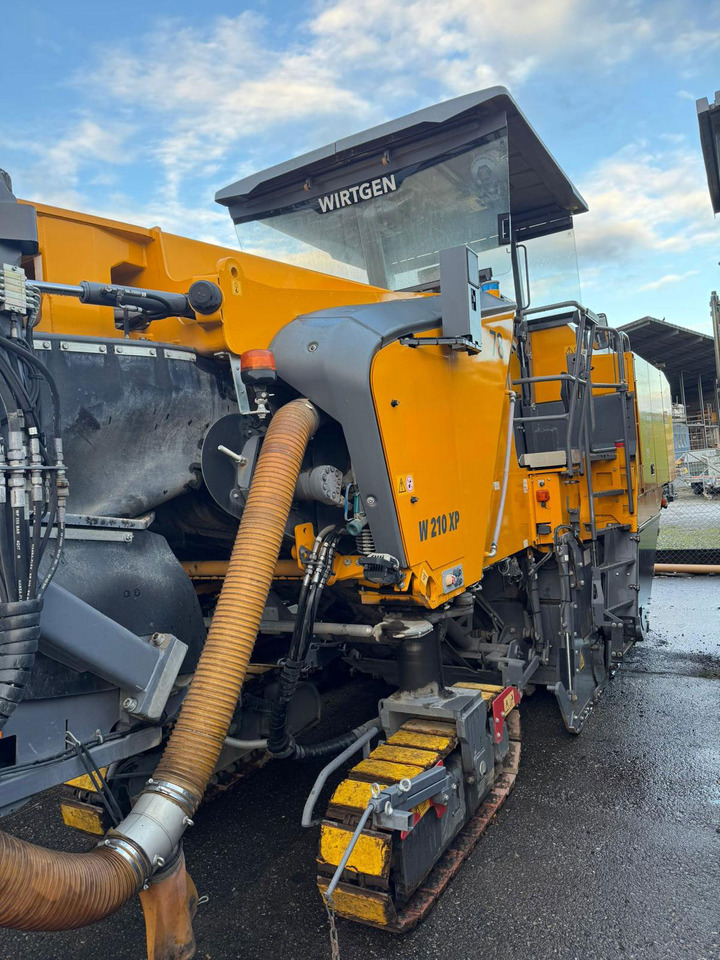 Wirtgen W 210 XP - Külmhöövel: pilt 5 Wirtgen W 210 XP - Külmhöövel: pilt 5