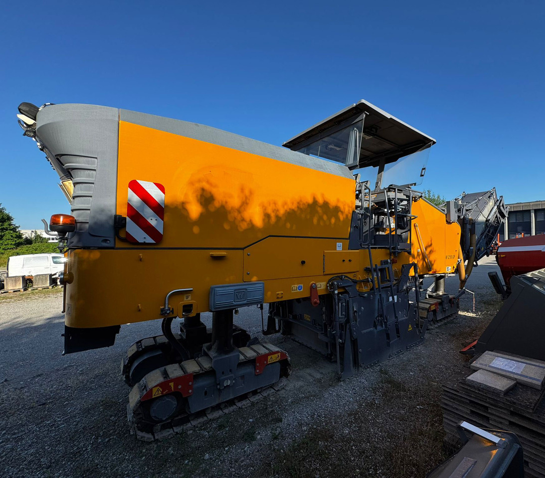 Wirtgen W 210 XP - Külmhöövel: pilt 3 Wirtgen W 210 XP - Külmhöövel: pilt 3