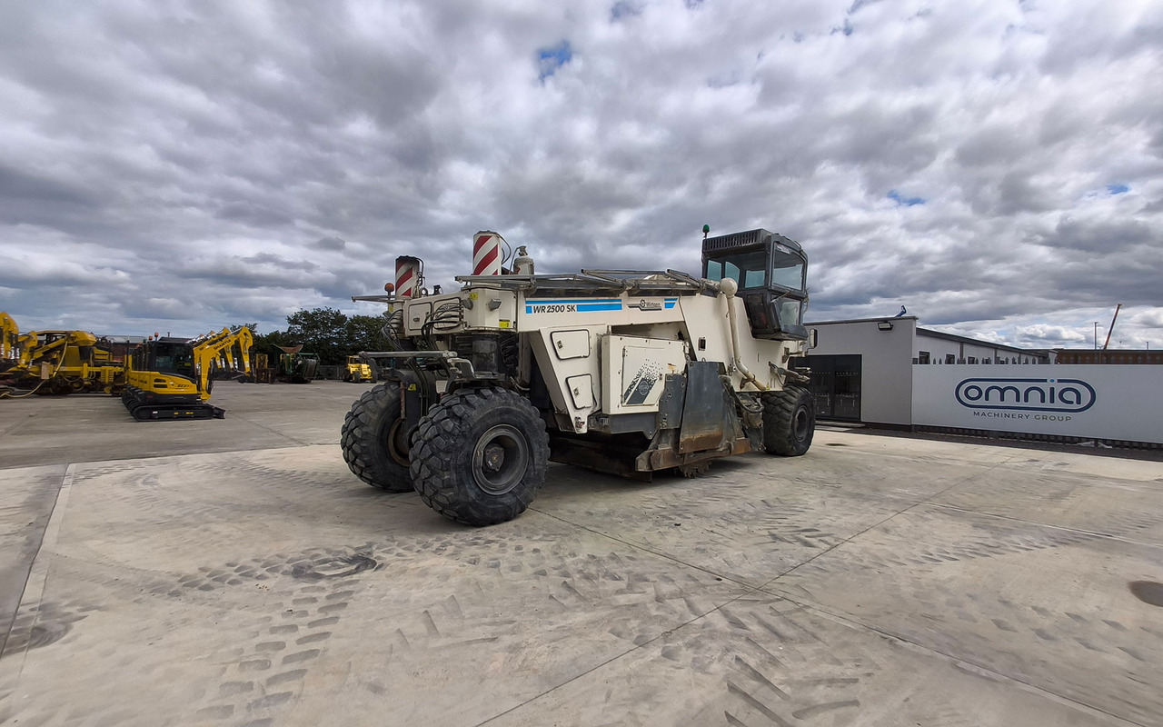 Wirtgen WR 2500 SK - Pinnasetasandaja: pilt 4 Wirtgen WR 2500 SK - Pinnasetasandaja: pilt 4