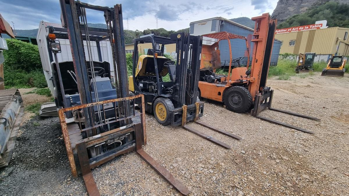 Komatsu FD25T - Diiseltõstuk: pilt 1 Komatsu FD25T - Diiseltõstuk: pilt 1