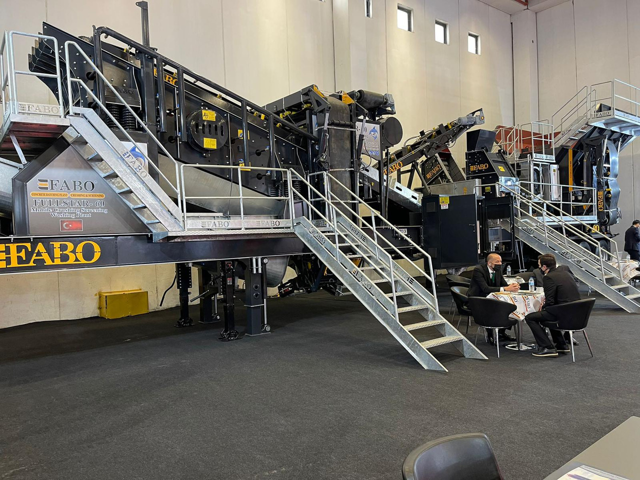 Uus Mobiilne purusti FABO Mobile crusher: pilt 1