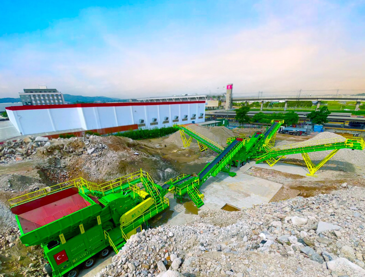FABO Mobile crusher - Mobiilne purusti: pilt 1 FABO Mobile crusher - Mobiilne purusti: pilt 1