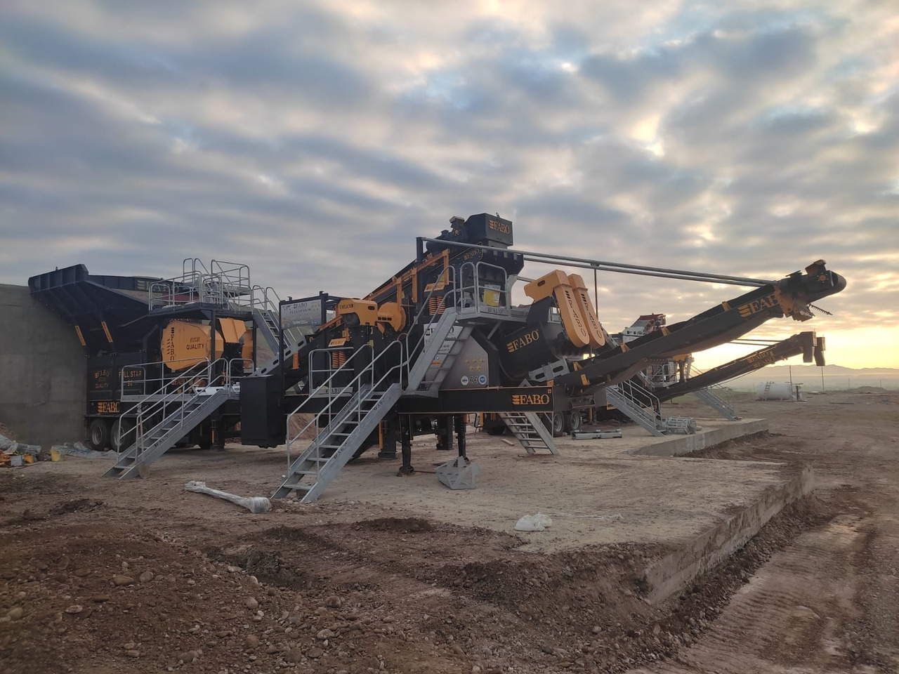 Uus Mobiilne purusti FABO Mobile crusher: pilt 14