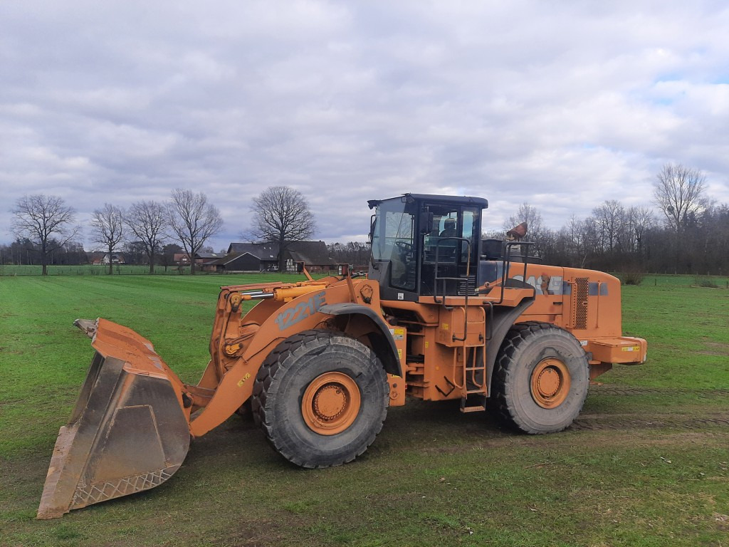 CASE RADLADER 1221 E 6,5 m³ Schaufel - Rataslaadur: pilt 1 CASE RADLADER 1221 E 6,5 m³ Schaufel - Rataslaadur: pilt 1