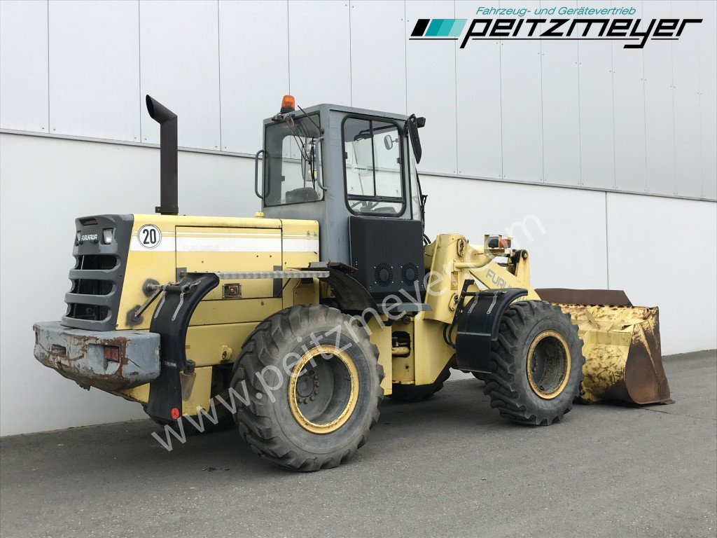 FURUKAWA RADLADER 325 Klima - Rataslaadur: pilt 4 FURUKAWA RADLADER 325 Klima - Rataslaadur: pilt 4