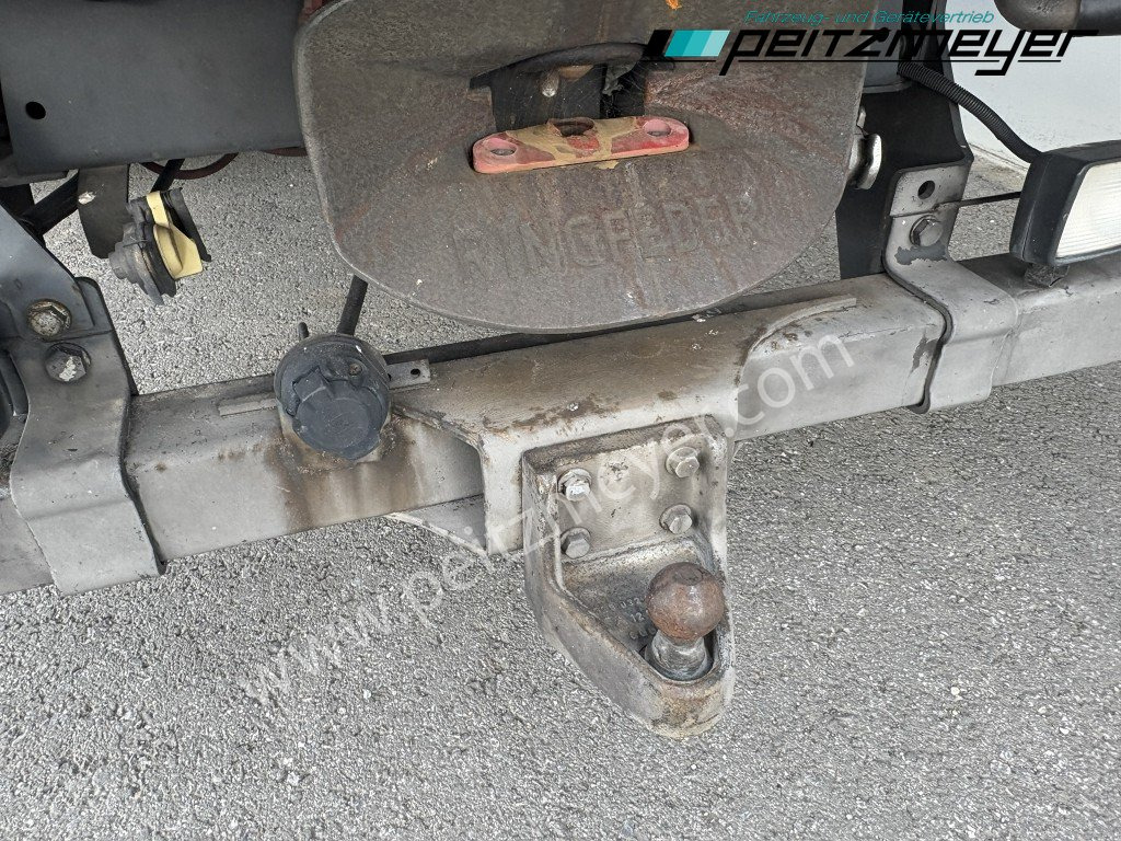 Kasti veoauto MERCEDES-BENZ Atego 823 L Geflügelpritsche L - Fahrerhaus, Klima, 2 x AHK: pilt 32 Kasti veoauto MERCEDES-BENZ Atego 823 L Geflügelpritsche L - Fahrerhaus, Klima, 2 x AHK: pilt 32