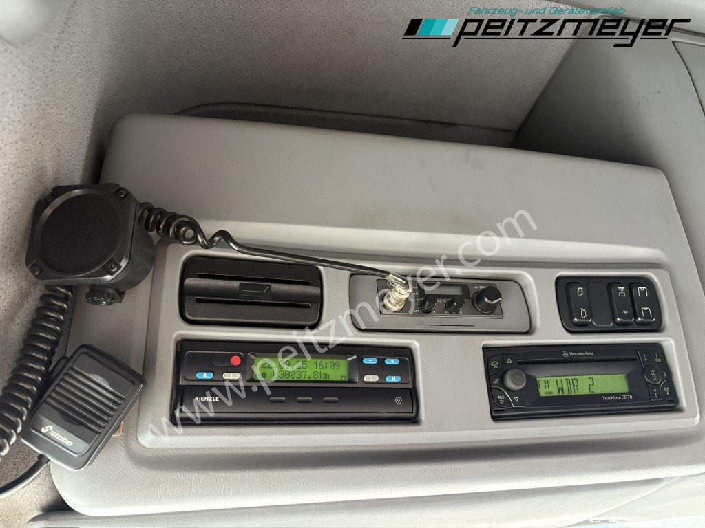 Kasti veoauto MERCEDES-BENZ Atego 823 L Geflügelpritsche L - Fahrerhaus, Klima, 2 x AHK: pilt 26 Kasti veoauto MERCEDES-BENZ Atego 823 L Geflügelpritsche L - Fahrerhaus, Klima, 2 x AHK: pilt 26