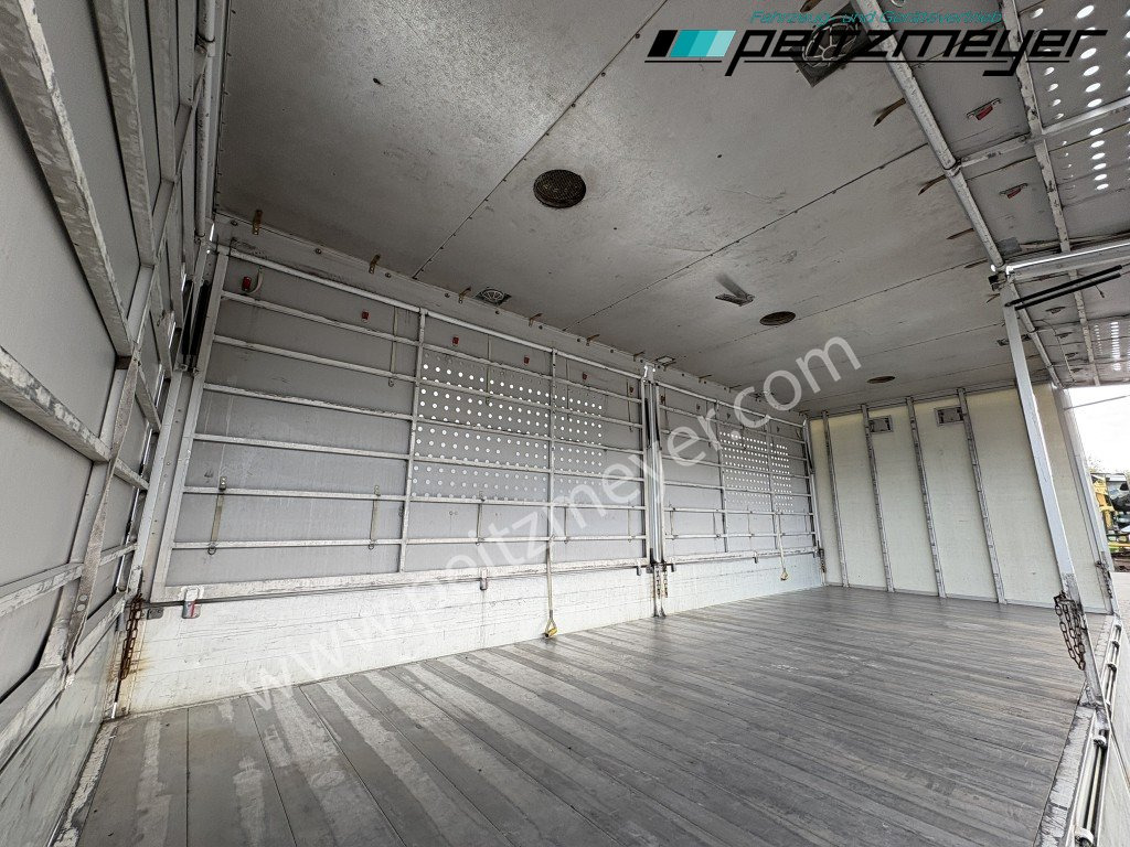 Kasti veoauto MERCEDES-BENZ Atego 823 L Geflügelpritsche L - Fahrerhaus, Klima, 2 x AHK: pilt 36 Kasti veoauto MERCEDES-BENZ Atego 823 L Geflügelpritsche L - Fahrerhaus, Klima, 2 x AHK: pilt 36