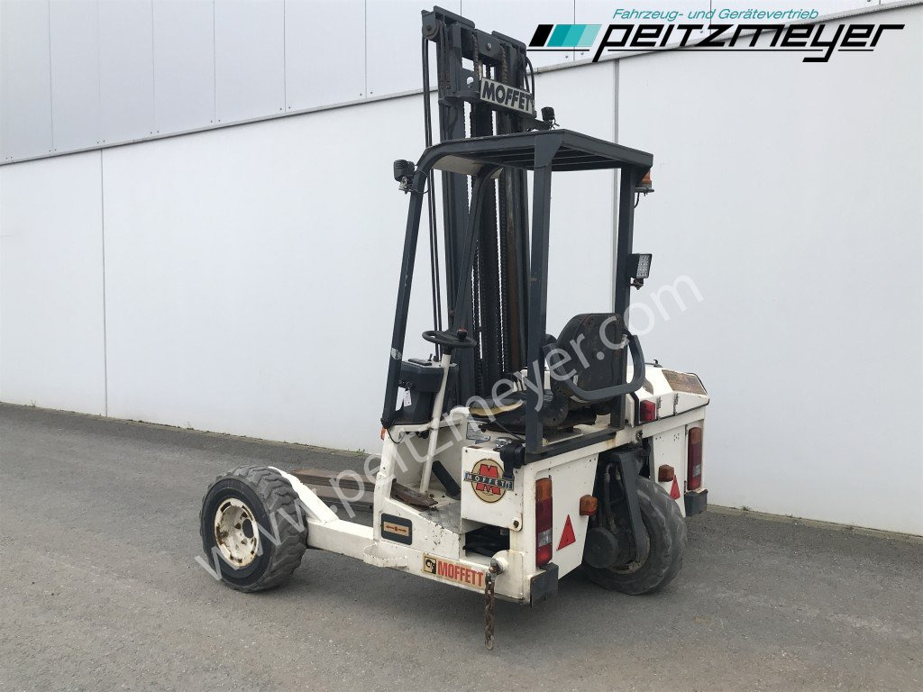 Moffett Mitnahmestapler M 2003 STM Allrad - Veoautol põhinev kahveltõstuk: pilt 3 Moffett Mitnahmestapler M 2003 STM Allrad - Veoautol põhinev kahveltõstuk: pilt 3