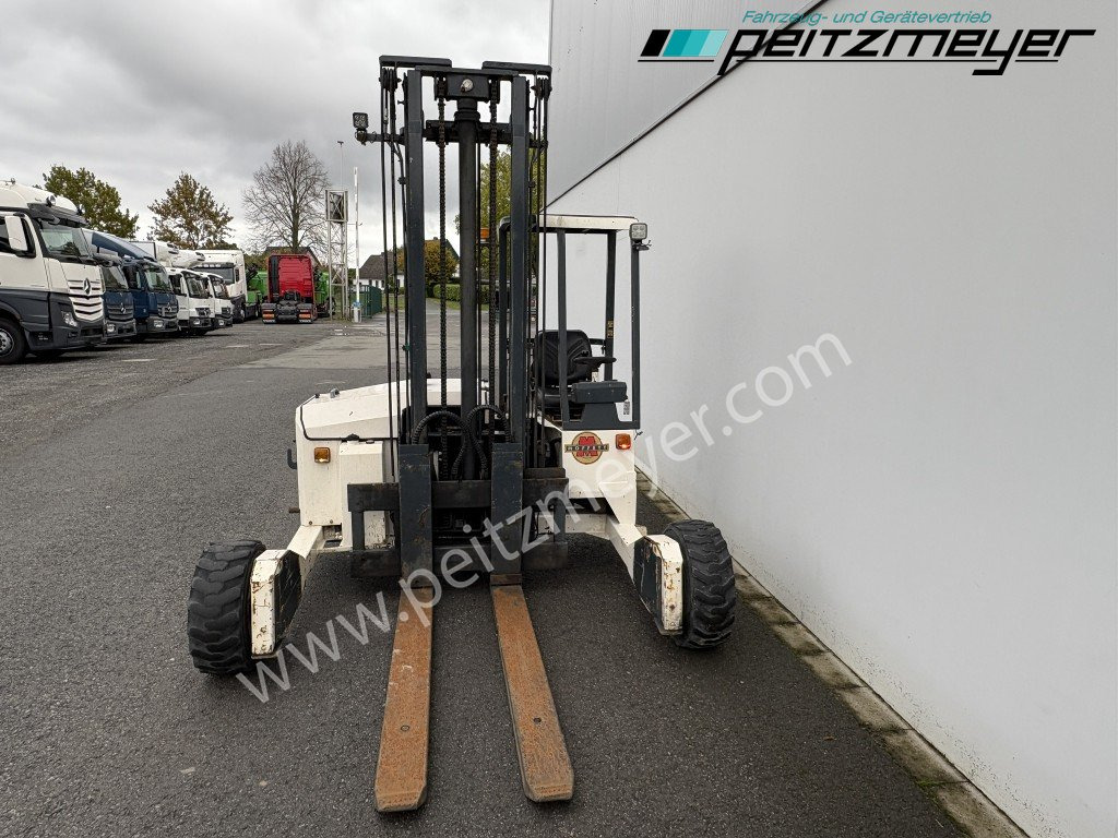 Moffett Mitnahmestapler M 2003 STM Allrad, UVV in 09/25 neu - Veoautol põhinev kahveltõstuk: pilt 5 Moffett Mitnahmestapler M 2003 STM Allrad, UVV in 09/25 neu - Veoautol põhinev kahveltõstuk: pilt 5