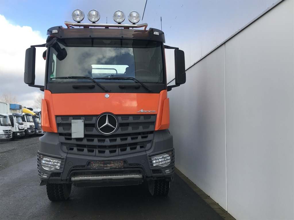 MERCEDES-BENZ Arocs 1848 AS / 2048 AS 4x4 Permanent Kipphydraulik - Sadulveok: pilt 5 MERCEDES-BENZ Arocs 1848 AS / 2048 AS 4x4 Permanent Kipphydraulik - Sadulveok: pilt 5
