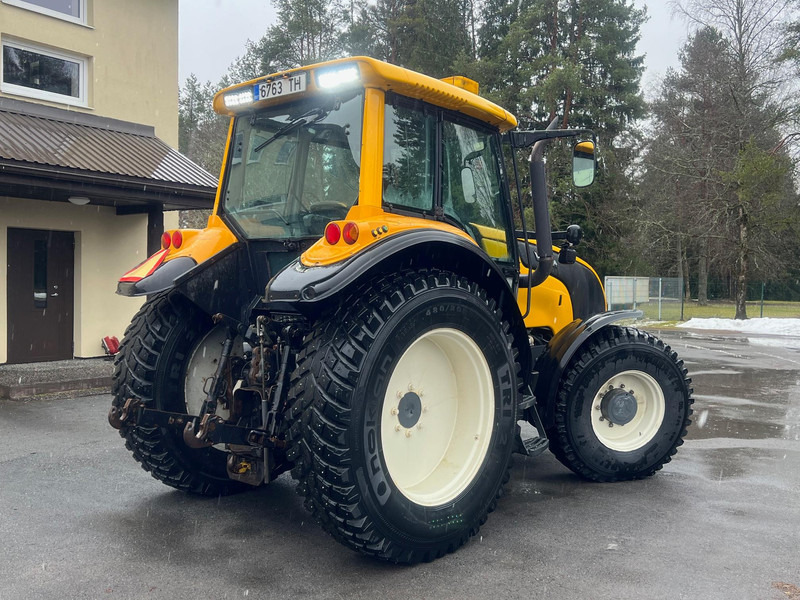 Valtra M150-4 - Traktor: pilt 4 Valtra M150-4 - Traktor: pilt 4