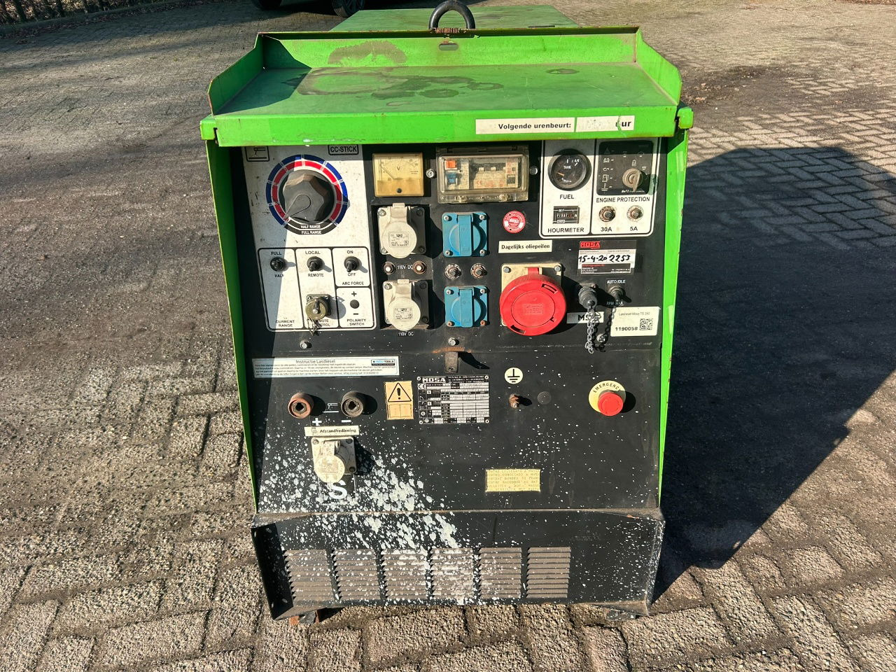 Boxer Mosa 12 kva Te huur Mosa aggregaat TS 350 X 12 kva - Generaatorikomplekt: pilt 3 Boxer Mosa 12 kva Te huur Mosa aggregaat TS 350 X 12 kva - Generaatorikomplekt: pilt 3
