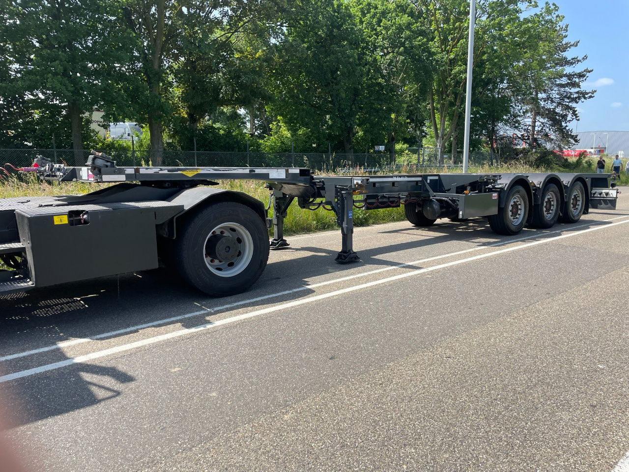 Broshuis Mfcc 20-30-40-45 FT HC / Disc brakes / Lifting axle / led /tuf 4-2026 - Konteinerveduk/ Tõstukiga poolhaagis: pilt 5 Broshuis Mfcc 20-30-40-45 FT HC / Disc brakes / Lifting axle / led /tuf 4-2026 - Konteinerveduk/ Tõstukiga poolhaagis: pilt 5