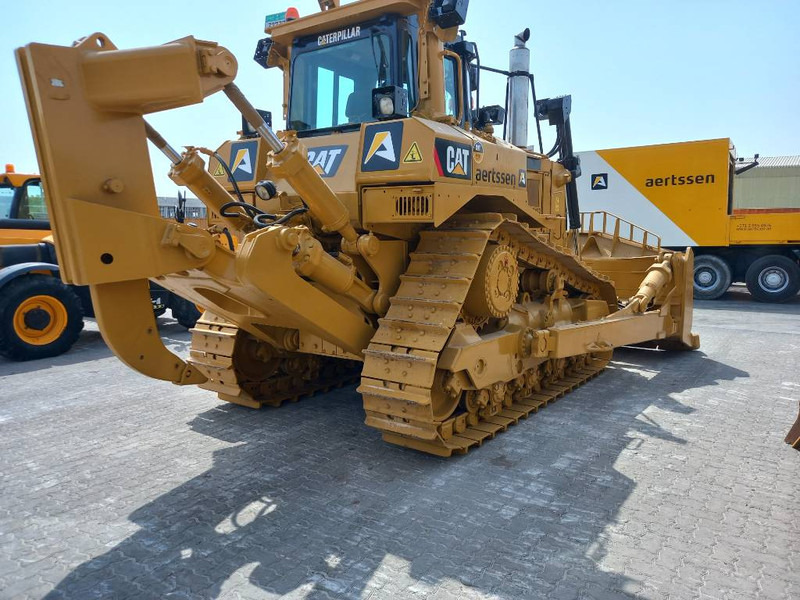 Cat D8R (Abu Dhabi) - Buldooser: pilt 5 Cat D8R (Abu Dhabi) - Buldooser: pilt 5
