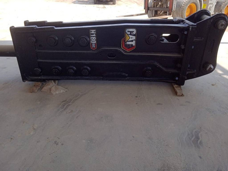 Cat H180GC Hammer (2 pcs available in Abu Dhabi) - Hüdrauliline haamer - Ehitusmasinad: pilt 1 Cat H180GC Hammer (2 pcs available in Abu Dhabi) - Hüdrauliline haamer - Ehitusmasinad: pilt 1