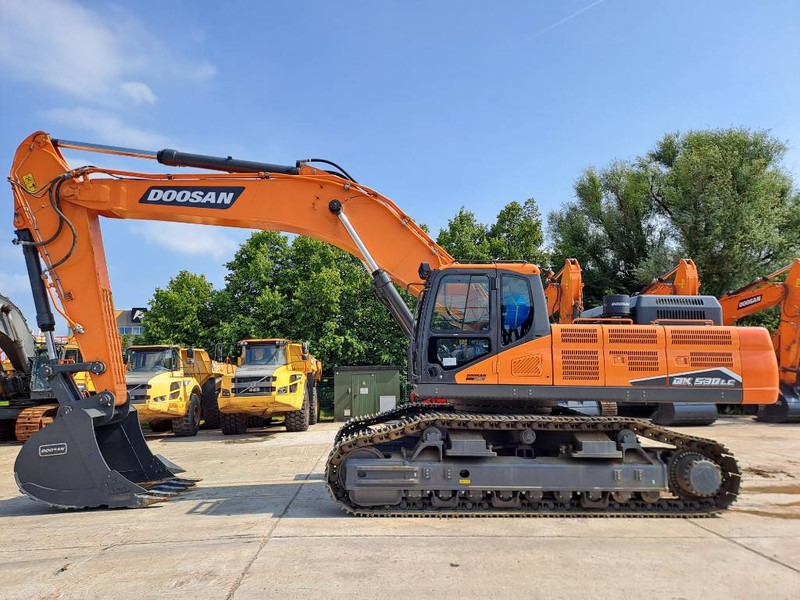 Doosan DX530LC-7M (2 pieces available) - Lintekskavaator: pilt 1 Doosan DX530LC-7M (2 pieces available) - Lintekskavaator: pilt 1