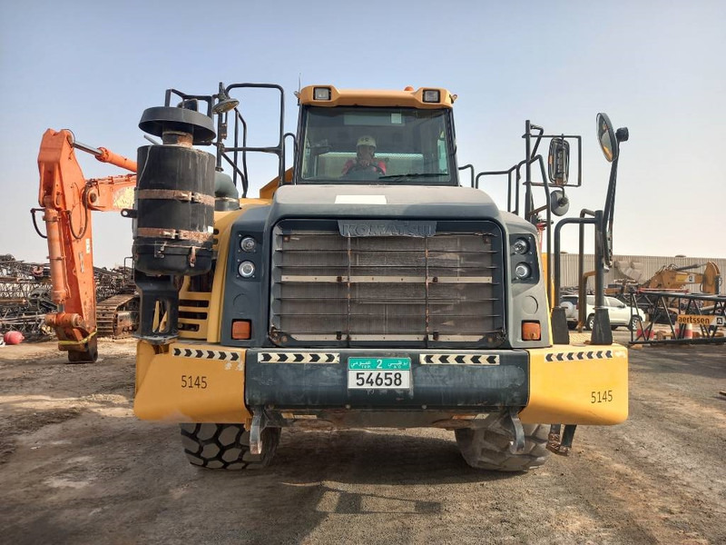 Komatsu HM400-3R (4 pcs available in Abu Dhabi) - Liigendkallur: pilt 5 Komatsu HM400-3R (4 pcs available in Abu Dhabi) - Liigendkallur: pilt 5