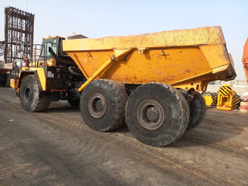 Komatsu HM400-3R (4 pcs available in Abu Dhabi) - Liigendkallur: pilt 2 Komatsu HM400-3R (4 pcs available in Abu Dhabi) - Liigendkallur: pilt 2