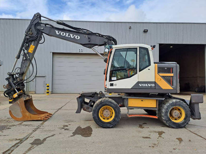 Volvo EWR150E + Engcon Rototilt - Ratastel ekskavaator: pilt 1 Volvo EWR150E + Engcon Rototilt - Ratastel ekskavaator: pilt 1