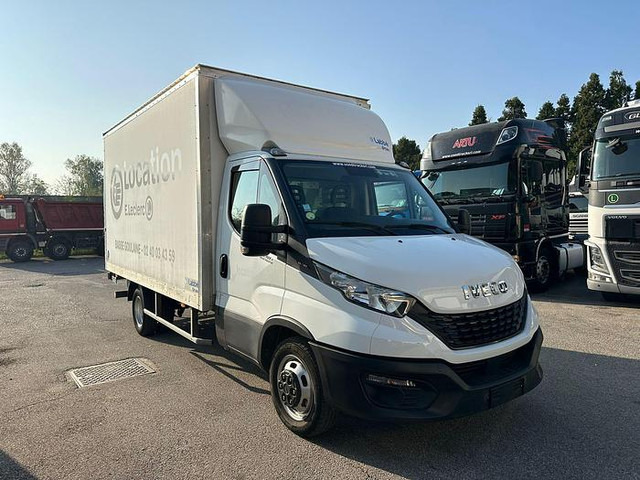 Iveco 35C16 - Tarbesõiduk furgoon: pilt 3 Iveco 35C16 - Tarbesõiduk furgoon: pilt 3