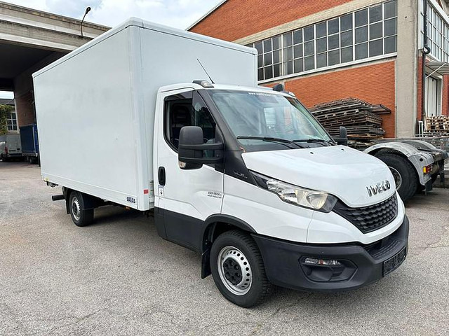 Iveco 35S16 - Tarbesõiduk furgoon: pilt 1 Iveco 35S16 - Tarbesõiduk furgoon: pilt 1