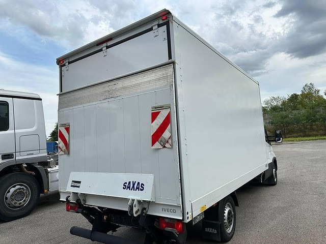 Iveco 35S16 - Tarbesõiduk furgoon: pilt 3 Iveco 35S16 - Tarbesõiduk furgoon: pilt 3
