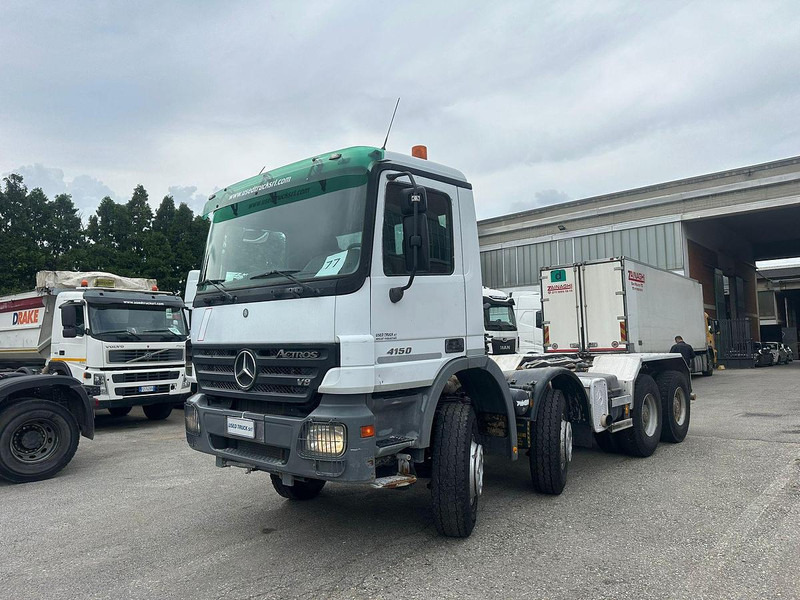 Mercedes-Benz Actros 41.50 - Kabiinišassiiga veoauto: pilt 1 Mercedes-Benz Actros 41.50 - Kabiinišassiiga veoauto: pilt 1