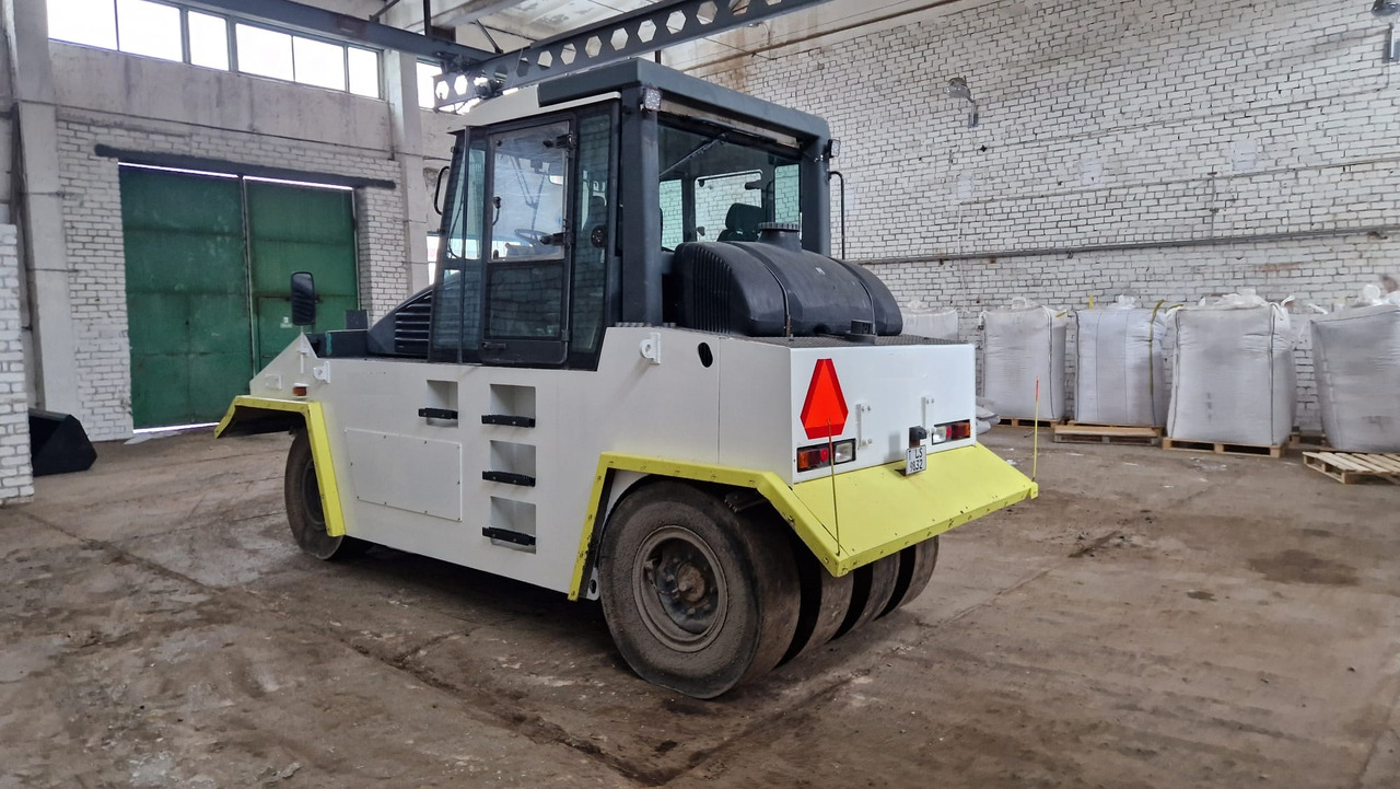BOMAG BW24 R - Pneumaatiline teerull: pilt 3 BOMAG BW24 R - Pneumaatiline teerull: pilt 3