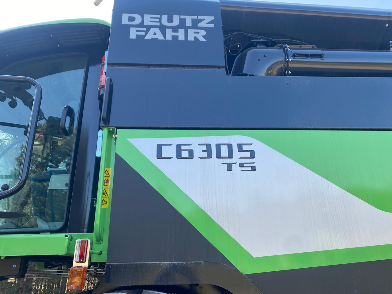 DEUTZ FAHR C6305 TS with DH630R NEW/UNUSED - Saagikoristusmasin: pilt 4 DEUTZ FAHR C6305 TS with DH630R NEW/UNUSED - Saagikoristusmasin: pilt 4