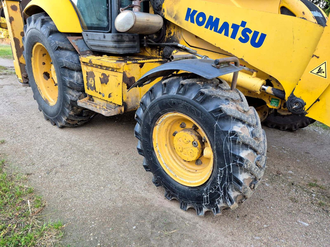 KOMATSU WB93R-5 liising KOMATSU WB93R-5: pilt 11