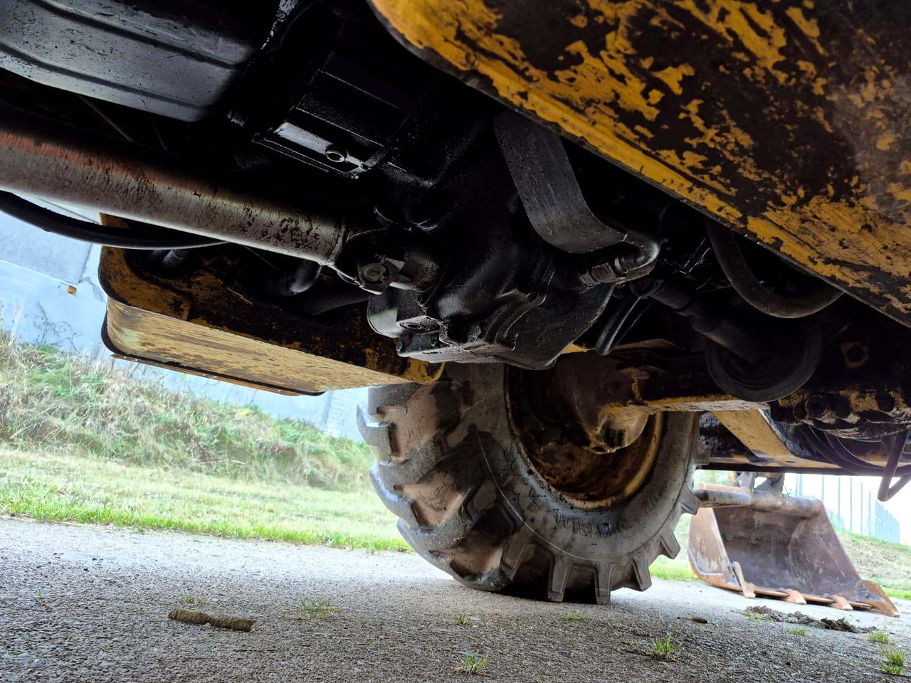 KOMATSU WB93R-5 liising KOMATSU WB93R-5: pilt 17