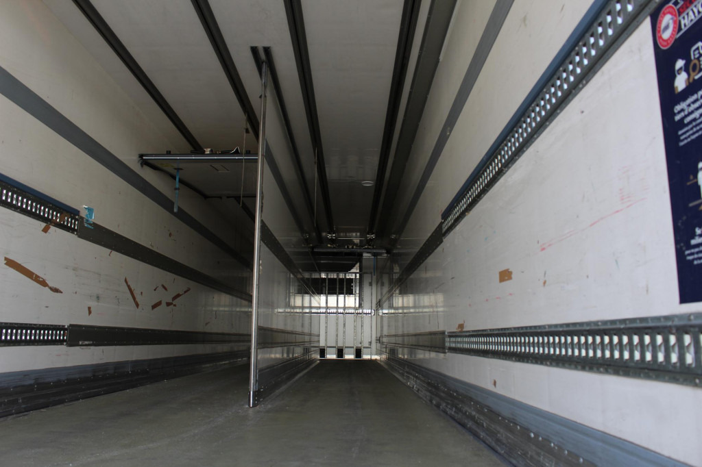 Chereau CV1950Mt.City Bi-Temp LBW Lenkachse Rolltor TOP - Külmutiga poolhaagis: pilt 3 Chereau CV1950Mt.City Bi-Temp LBW Lenkachse Rolltor TOP - Külmutiga poolhaagis: pilt 3