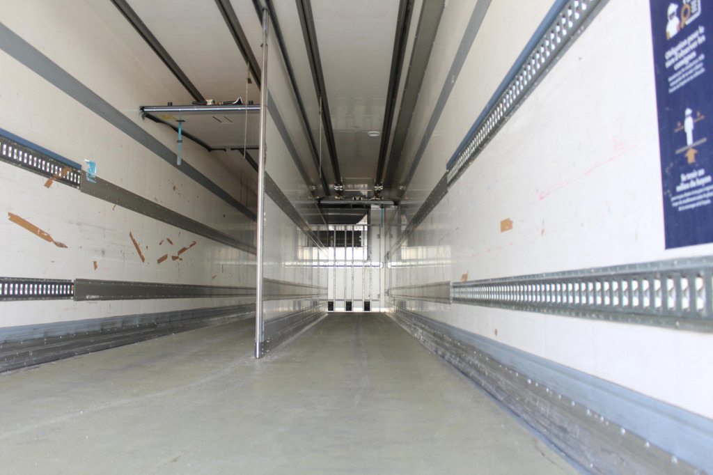 Chereau CV1950Mt.City Bi-Temp LBW Lenkachse Rolltor TOP - Külmutiga poolhaagis: pilt 4 Chereau CV1950Mt.City Bi-Temp LBW Lenkachse Rolltor TOP - Külmutiga poolhaagis: pilt 4