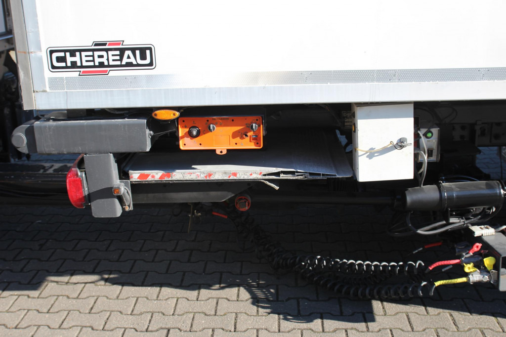 Daf CF 480 CS 950 Strom Schlafkabine Durchlade ZUG! - Külmutiga veoauto: pilt 5 Daf CF 480 CS 950 Strom Schlafkabine Durchlade ZUG! - Külmutiga veoauto: pilt 5