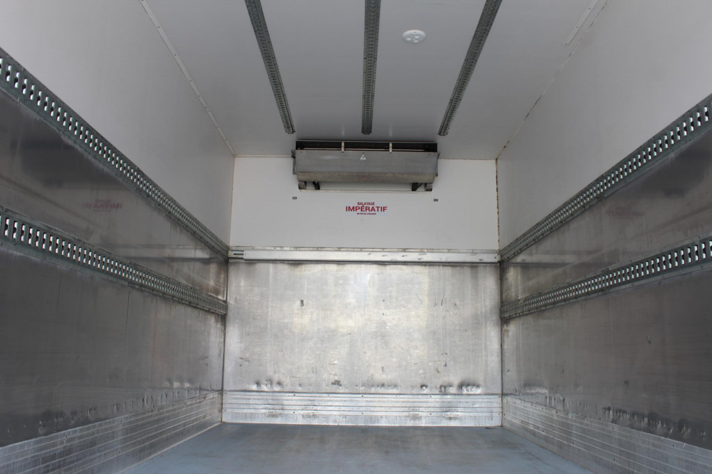 Daf LF 260 E6 Carrier Supra 550 Strom Tür LBW - Külmutiga veoauto: pilt 2 Daf LF 260 E6 Carrier Supra 550 Strom Tür LBW - Külmutiga veoauto: pilt 2