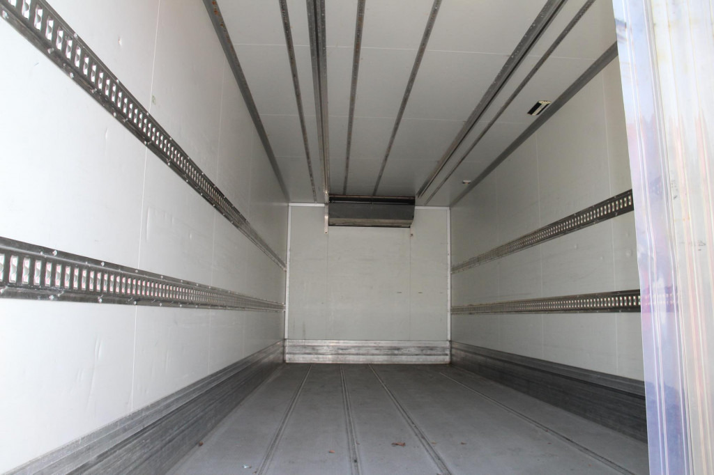 Daf LF 45.220 Thermo KingT-1000R Türen+LBW Strom - Külmutiga veoauto: pilt 2 Daf LF 45.220 Thermo KingT-1000R Türen+LBW Strom - Külmutiga veoauto: pilt 2