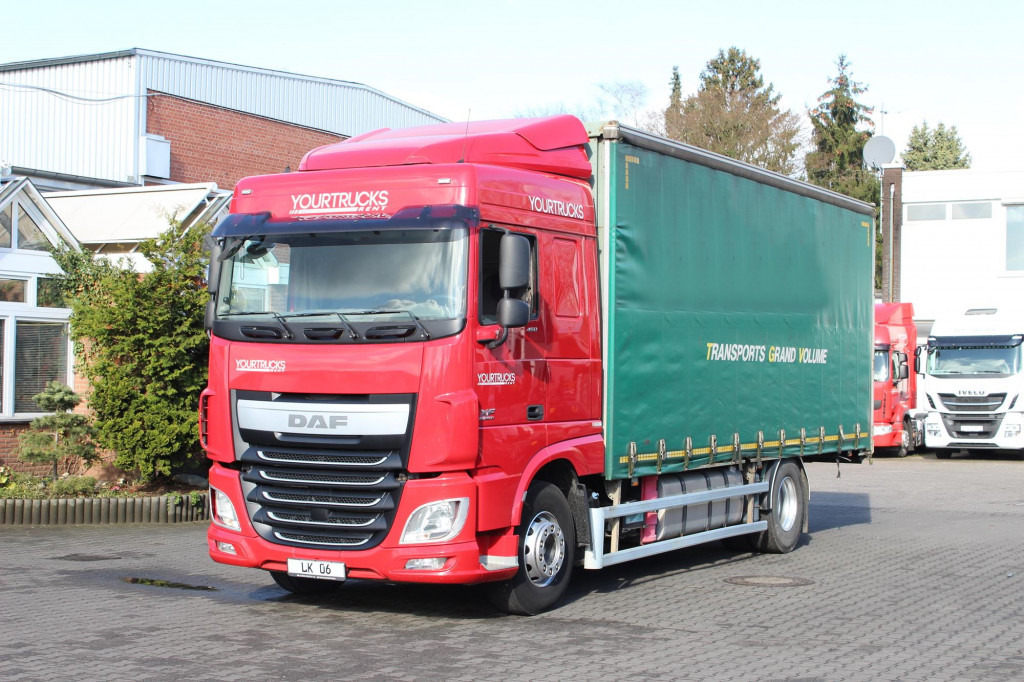 Daf XF 460 Space Cab Plane-Jumbo Retarder Hubdach - Tent veoauto: pilt 1 Daf XF 460 Space Cab Plane-Jumbo Retarder Hubdach - Tent veoauto: pilt 1