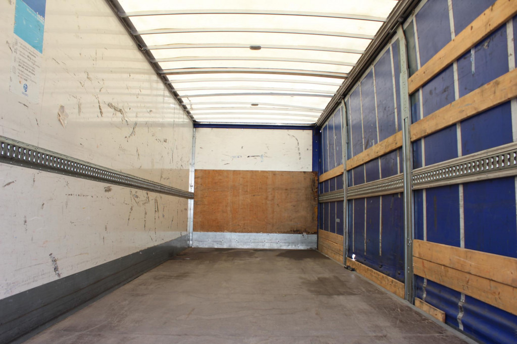 MAN TGL 12.220 Plane-Koffer 7,5 m LBW Klima 199TKm - Tent veoauto: pilt 3 MAN TGL 12.220 Plane-Koffer 7,5 m LBW Klima 199TKm - Tent veoauto: pilt 3