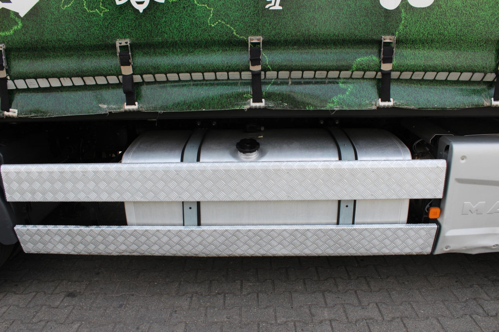 MAN TGX 26.480 Plane Stapleraufnahme Lenkachse Zug! - Tent veoauto: pilt 3 MAN TGX 26.480 Plane Stapleraufnahme Lenkachse Zug! - Tent veoauto: pilt 3