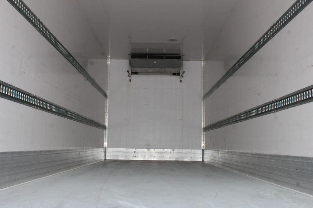 Mercedes-Benz Antos 1827 E6 CS 1050 LBW Seitentur - Külmutiga veoauto: pilt 2 Mercedes-Benz Antos 1827 E6 CS 1050 LBW Seitentur - Külmutiga veoauto: pilt 2