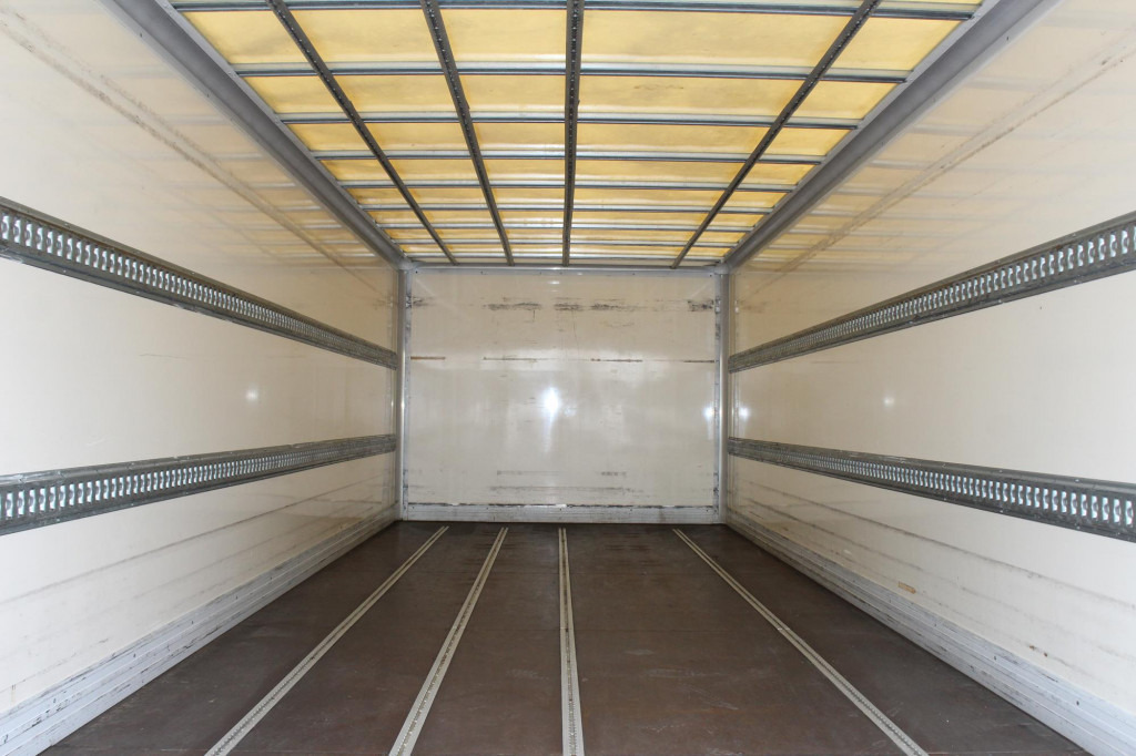 Mercedes-Benz Atego 1221 E6 Koffer Flach! Schalter LBW ACC - Kasti veoauto: pilt 2 Mercedes-Benz Atego 1221 E6 Koffer Flach! Schalter LBW ACC - Kasti veoauto: pilt 2