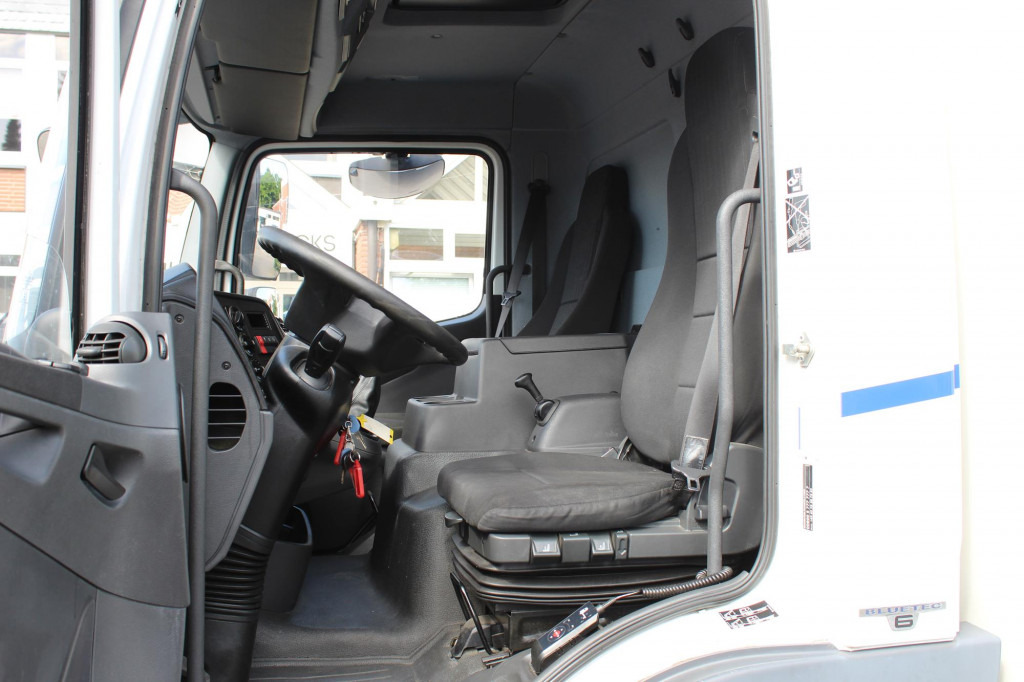 Mercedes-Benz Atego 1221 E6  Koffer   Klima  LDW  Schalter  LBW - Kasti veoauto: pilt 5 Mercedes-Benz Atego 1221 E6  Koffer   Klima  LDW  Schalter  LBW - Kasti veoauto: pilt 5