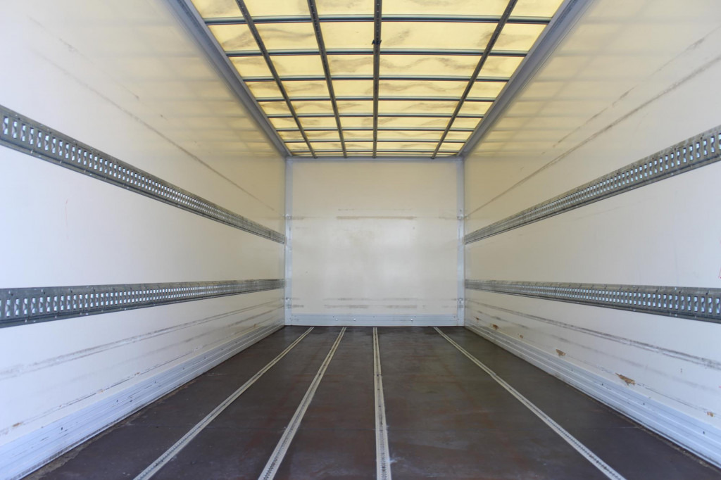 Mercedes-Benz Atego 1221 E6  Koffer   Klima  LDW  Schalter  LBW - Kasti veoauto: pilt 2 Mercedes-Benz Atego 1221 E6  Koffer   Klima  LDW  Schalter  LBW - Kasti veoauto: pilt 2