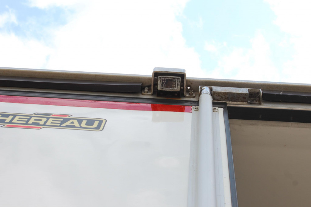 Renault D 320 Wide E6 CS 1150Mt. Bi-Temp. Tür+LBW Strom - Külmutiga veoauto: pilt 5 Renault D 320 Wide E6 CS 1150Mt. Bi-Temp. Tür+LBW Strom - Külmutiga veoauto: pilt 5