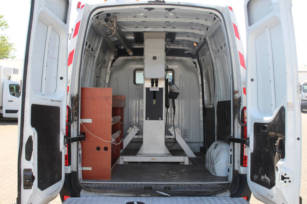 Renault Master Versalift ET26L 10m Klima nur 217h HU-UVV - Veoautolt tõusev platvorm: pilt 3 Renault Master Versalift ET26L 10m Klima nur 217h HU-UVV - Veoautolt tõusev platvorm: pilt 3