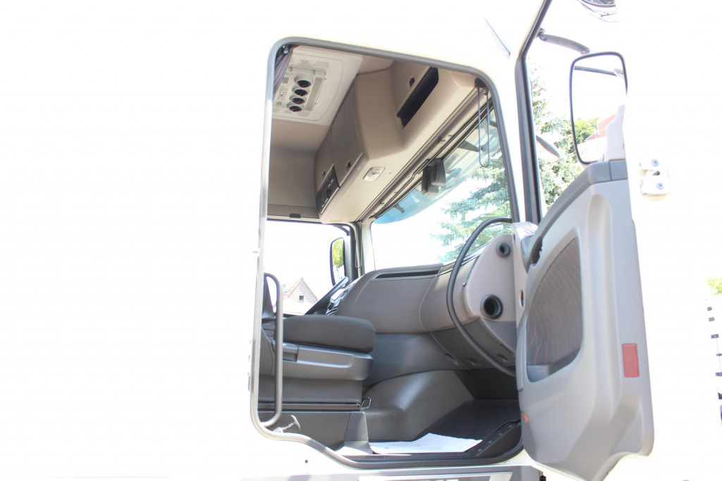 Daf XF 530 SC Retarder ACC LDWS Standklima Kühlbox - Sadulveok: pilt 3 Daf XF 530 SC Retarder ACC LDWS Standklima Kühlbox - Sadulveok: pilt 3